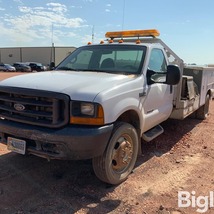 2000 FORD F550 XL