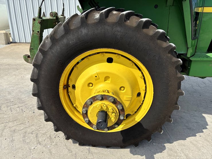 1987-john-deere-4630-image-51