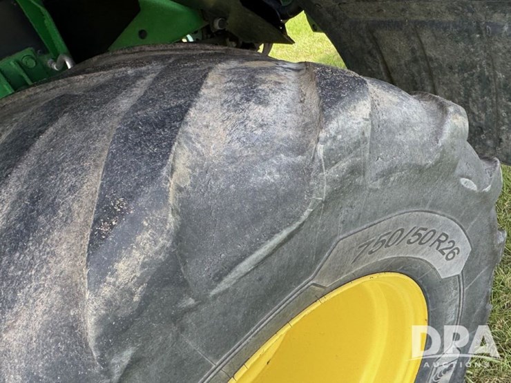 2020-john-deere-f4365-image-23