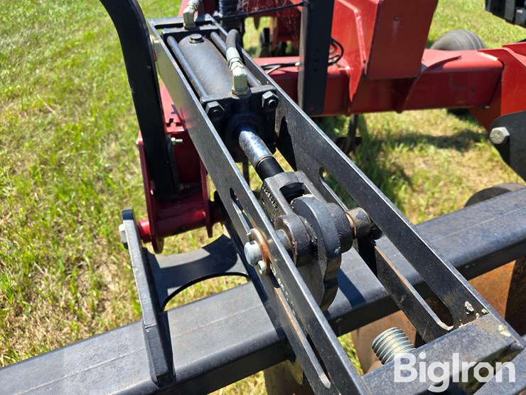 case-ih-mrx690-image-16