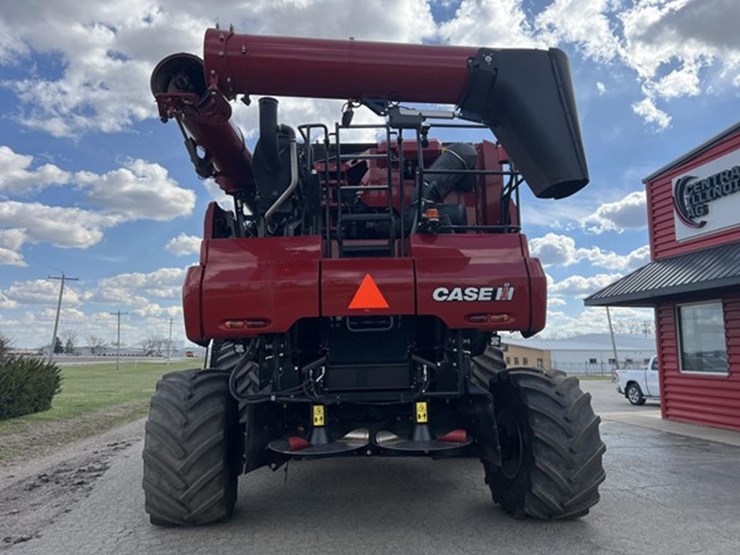 2022-case-ih-8250-image-5