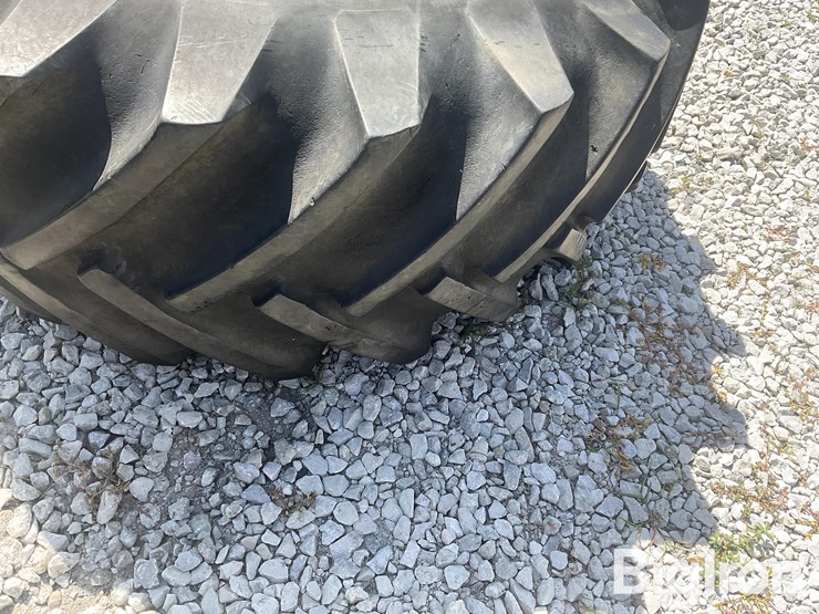 john-deere-8-image-18