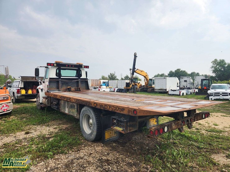 2007-international-durastar-4400-image-3