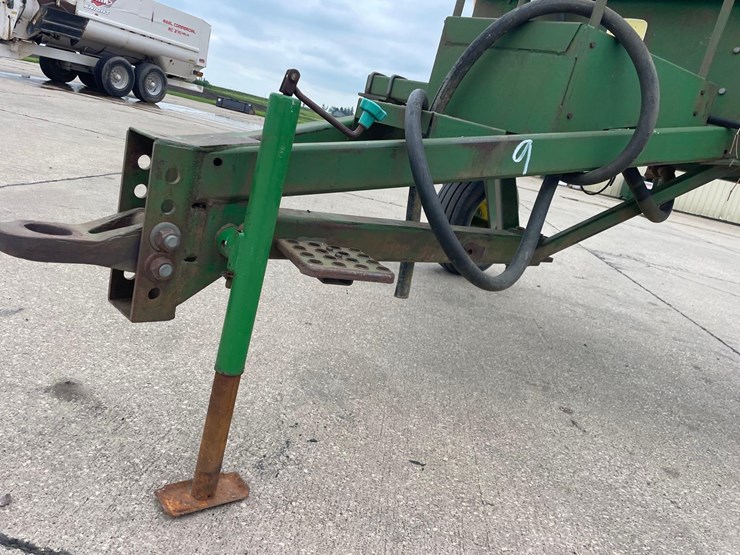 john-deere-250-image-15