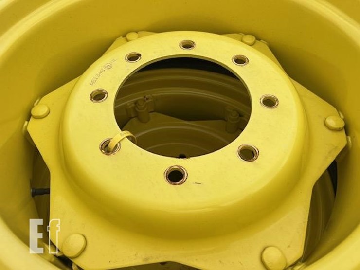 john-deere-12-image-5