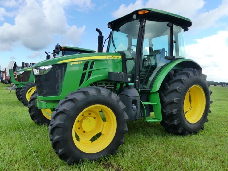 2015-john-deere-5085m-image-1
