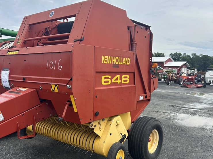 new-holland-648-image-2