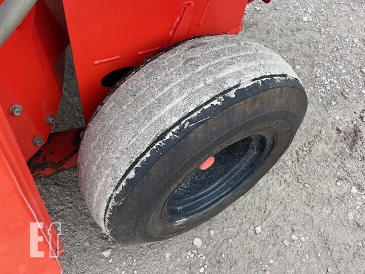 2013-kuhn-fc353gc-image-24