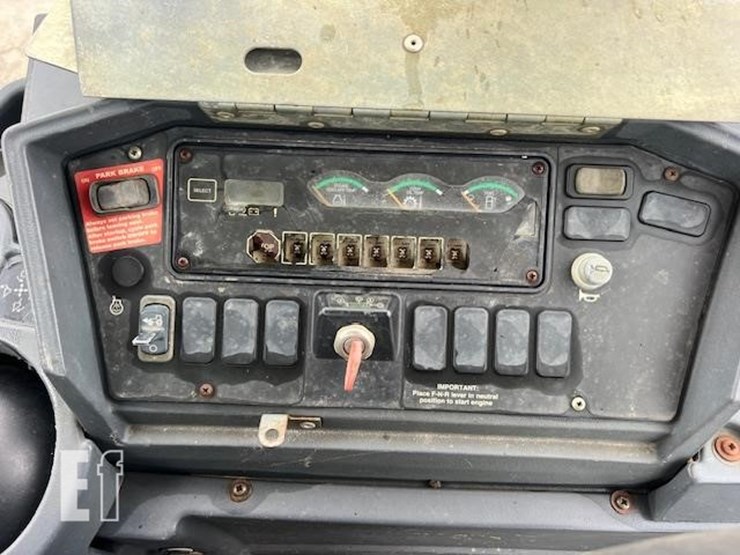 2003-deere-310sg-image-35