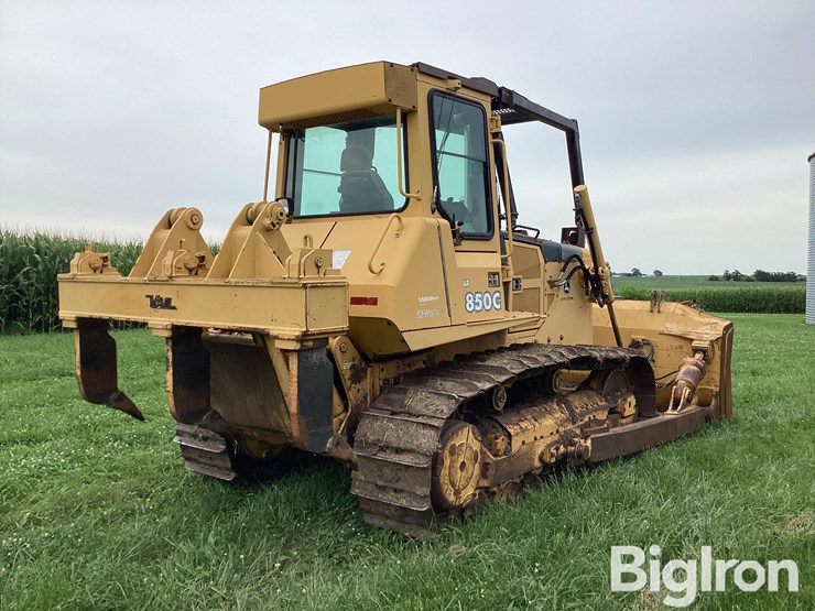 2003-deere-850c-lt-image-5
