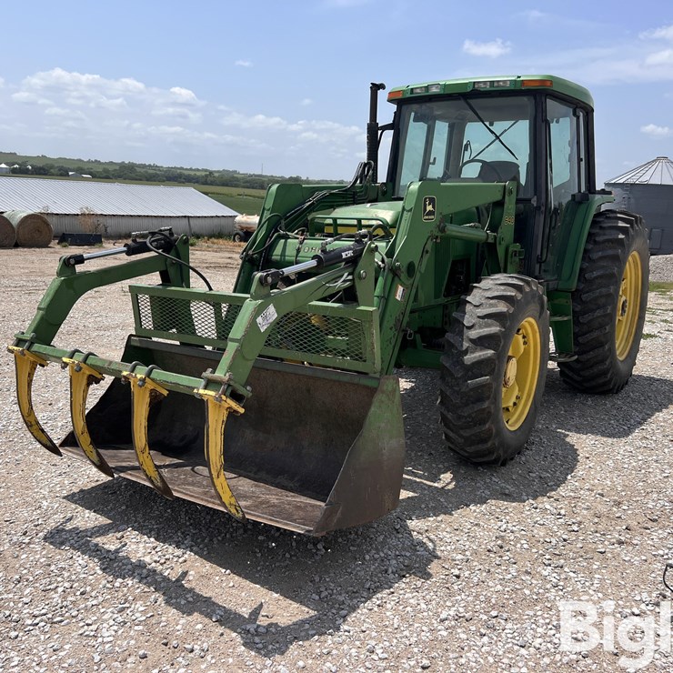 2000 JOHN DEERE 6410