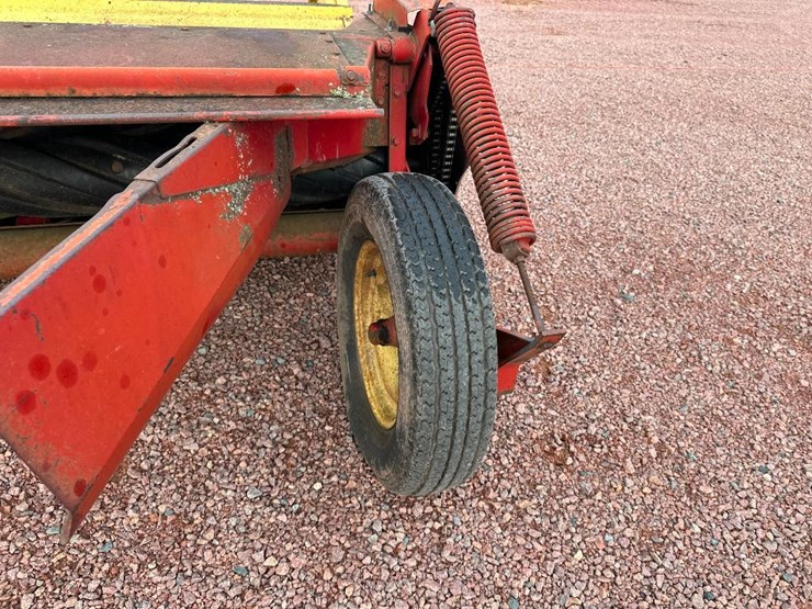 new-holland-467-image-11
