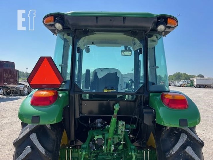 2021-john-deere-5075e-image-25