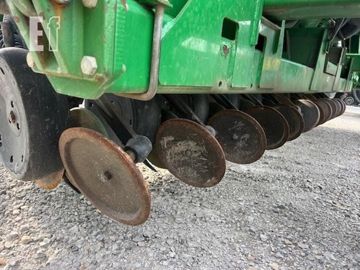 2005-john-deere-1690-ccs-image-22