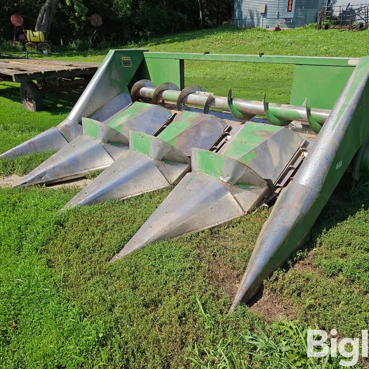 JOHN DEERE 444