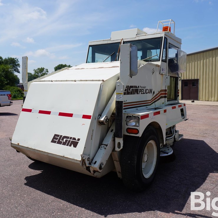 1989 ELGIN PELICAN