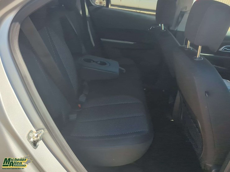 2012-chevrolet-equinox-lt-image-14