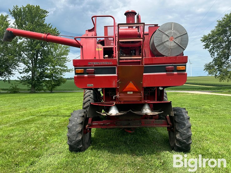 1989-case-ih-1660-image-6