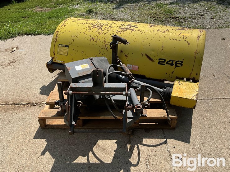 john-deere-246-image-6