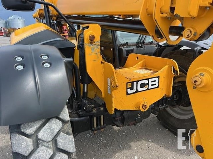 2015-jcb-507-42-image-31