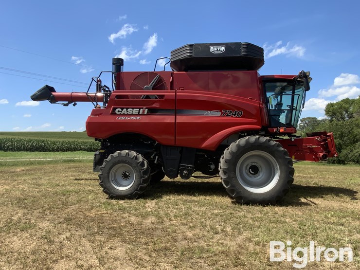 2015-case-ih-7240-image-4