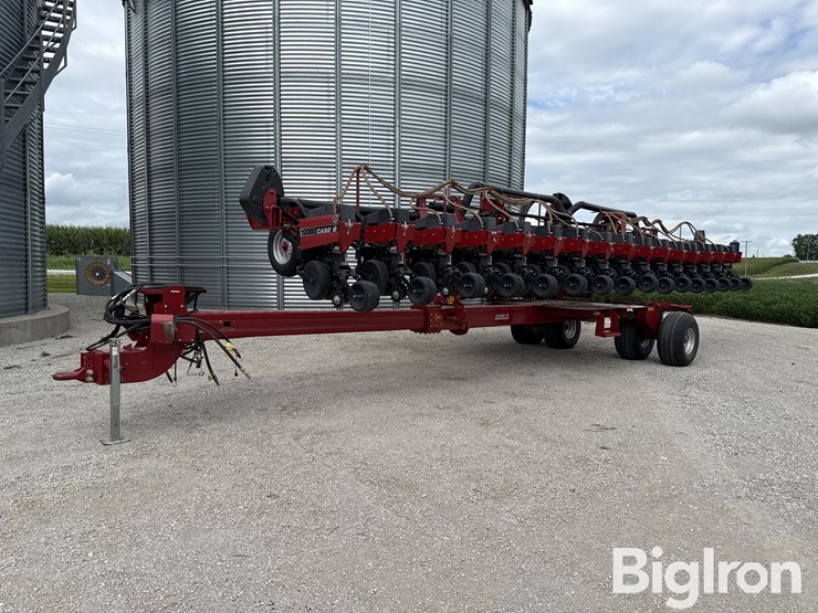 case-ih-1200-image-1
