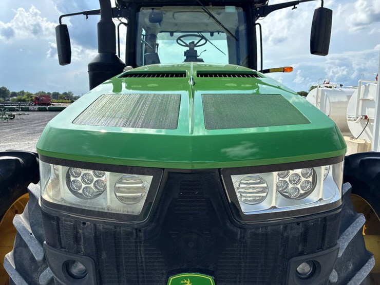 2018-john-deere-8370r-image-16