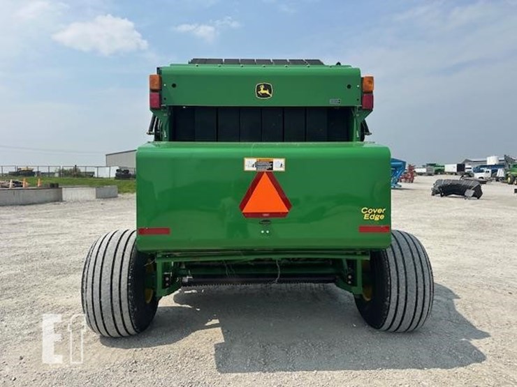 2009-john-deere-568-image-4