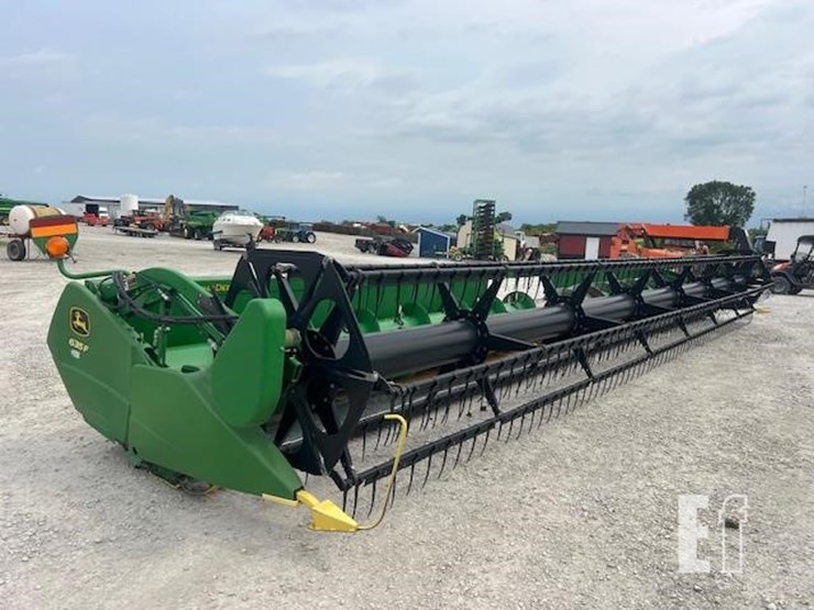 2011-john-deere-635f-image-11