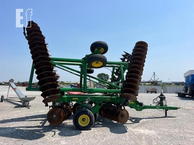 2014-john-deere-2623-image-7