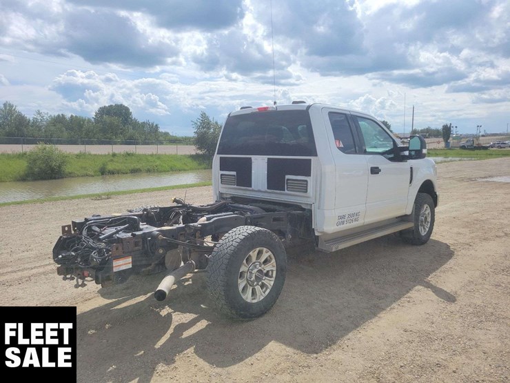 2020-ford-f350-image-4