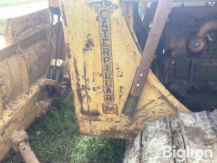 caterpillar-d6-image-12
