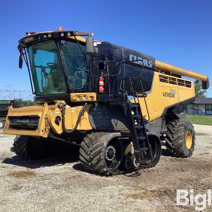 2015 CLAAS LEXION 760TT