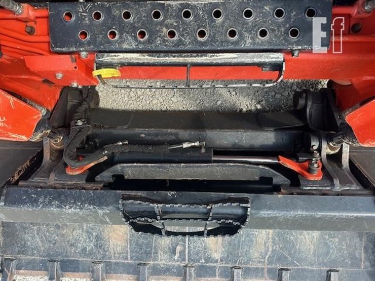 2018-kubota-svl95-2s-image-18