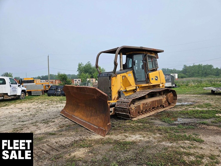 2013-deere-850j-image-2