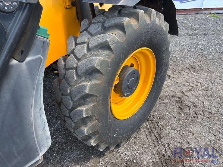 jcb-507-42-image-11