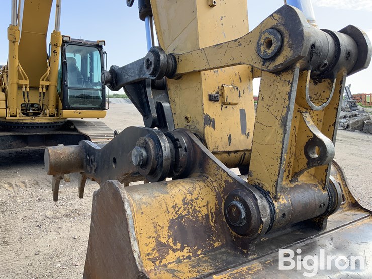 2006-caterpillar-330dl-image-19