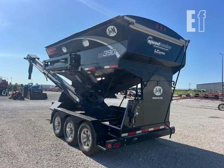 2019-j&m-lc390-image-4