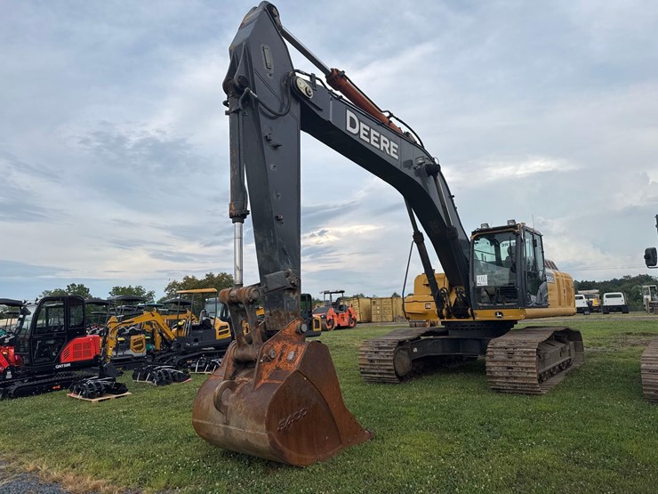 deere-350g-lc-image-1