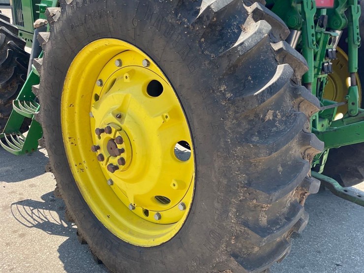 john-deere-7210-image-4