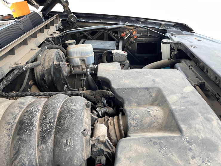 2018-chevrolet-silverado-1500-z71-image-107