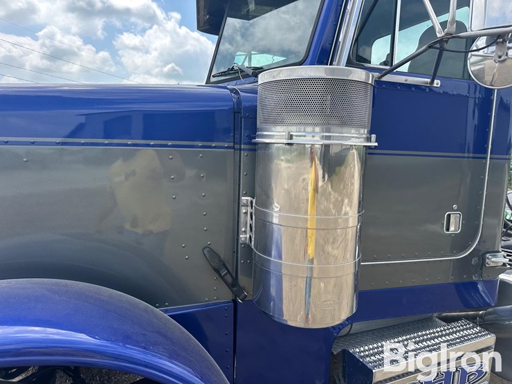 1998-peterbilt-379-image-12