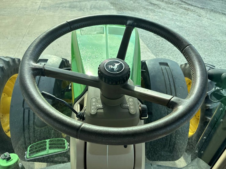 2012-john-deere-8360r-image-81