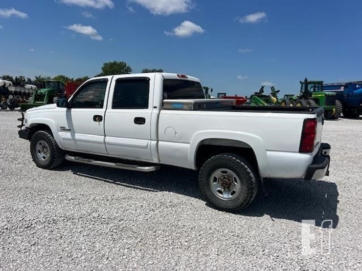 2007-chevrolet-silverado-2500hd-image-3