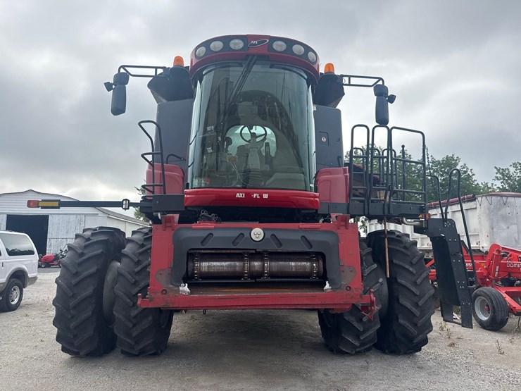 2004-case-ih-8010-image-2