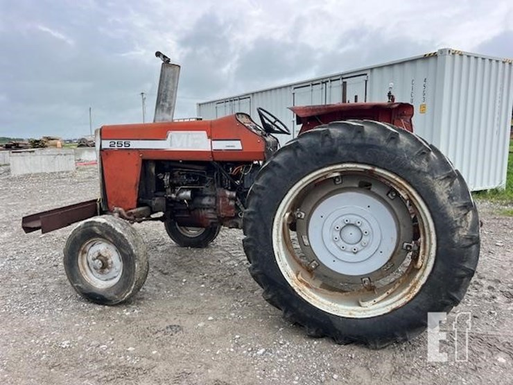 massey-ferguson-255-image-13