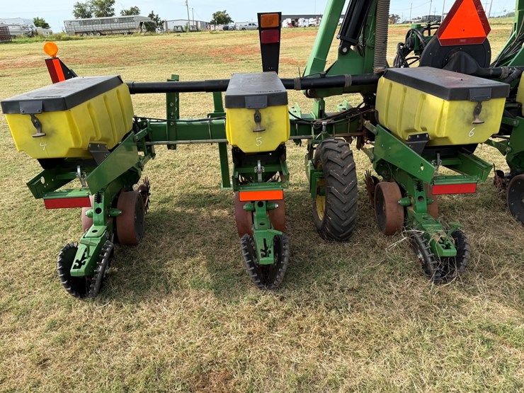 john-deere-1720-image-7