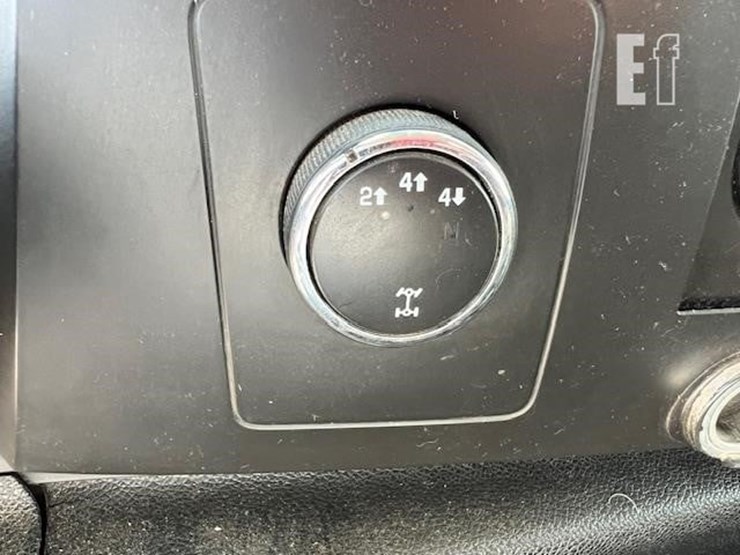 2011-chevrolet-silverado-2500hd-lt-image-44