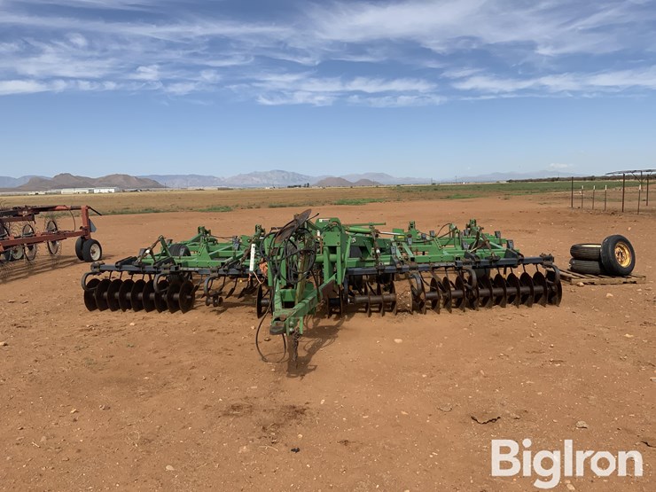 john-deere-726-image-2