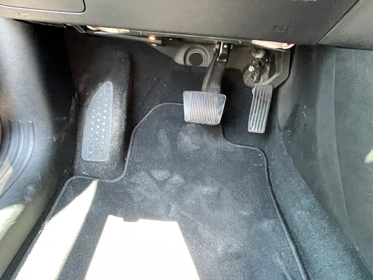2019-jeep-cherokee-image-32
